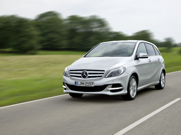 Mercedes-Benz B 220 CDI BlueEFFICIENCY Automatic Mercedes-Benz B 220 CDI BlueEFFICIENCY Automatic