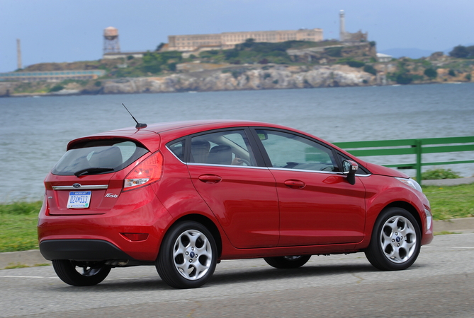 Ford Fiesta SE Hatchback Ford Fiesta SE Hatchback