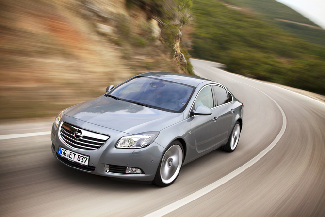 Opel Insignia 2.0 BiTurbo CDTI Opel Insignia 2.0 BiTurbo CDTI