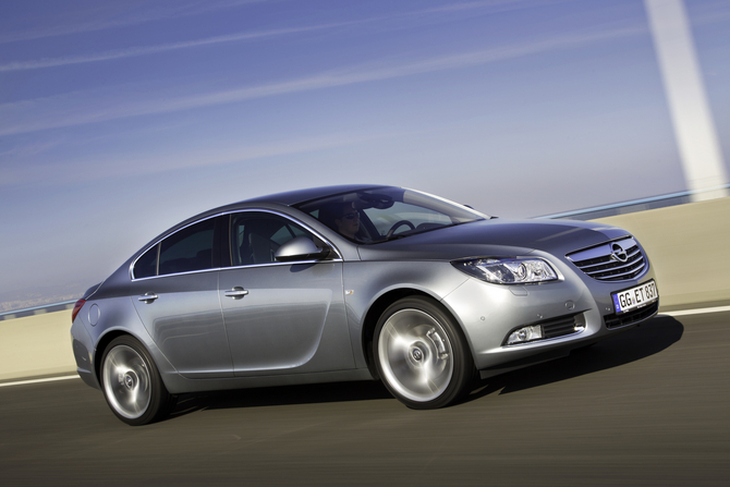 Opel Insignia 2.0 BiTurbo CDTI Opel Insignia 2.0 BiTurbo CDTI