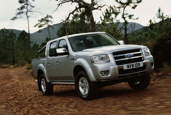 Ford Ranger 2.5TDCi XLT Cabina Dupla 4x4 Ford Ranger 2.5TDCi XLT Cabina Dupla 4x4