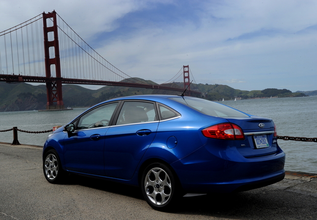 Ford Fiesta SEL Sedan Ford Fiesta SEL Sedan