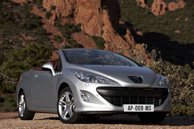 Peugeot 308 CC Sport 2.0 HDI 136 FAP AM6 Peugeot 308 CC Sport 2.0 HDI 136 FAP AM6