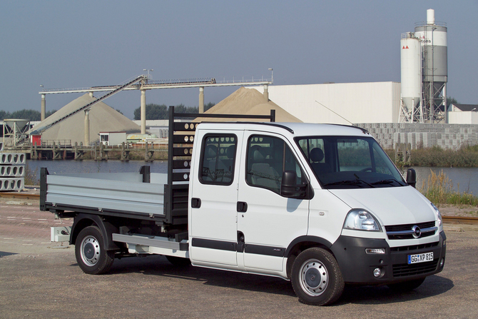 Opel Movano Ch. Cabina Dupla 3.5T L3H1 2.5CDTI 120cv Au Opel Movano Ch. Cabina Dupla 3.5T L3H1 2.5CDTI 120cv Au