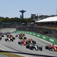 Vettel ultrapassou Bottas na partida do Grande Prémio do Brazil