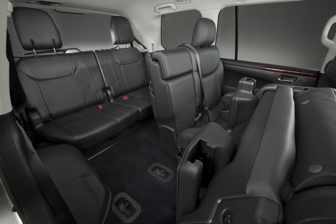 Lexus LX570 Gets New Lexus Nose and Extra Tech Lexus LX570 Gets New Lexus Nose and Extra Tech