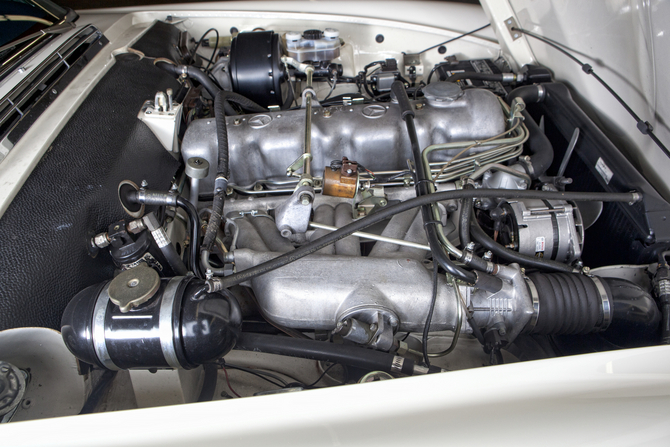 Mercedes-Benz 280 SL Automatic Mercedes-Benz 280 SL Automatic