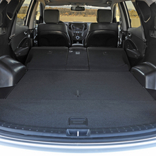 Hyundai Offering the Santa Fe in Short and Long Wheelbase Versions Hyundai Offering the Santa Fe in Short and Long Wheelbase Versions