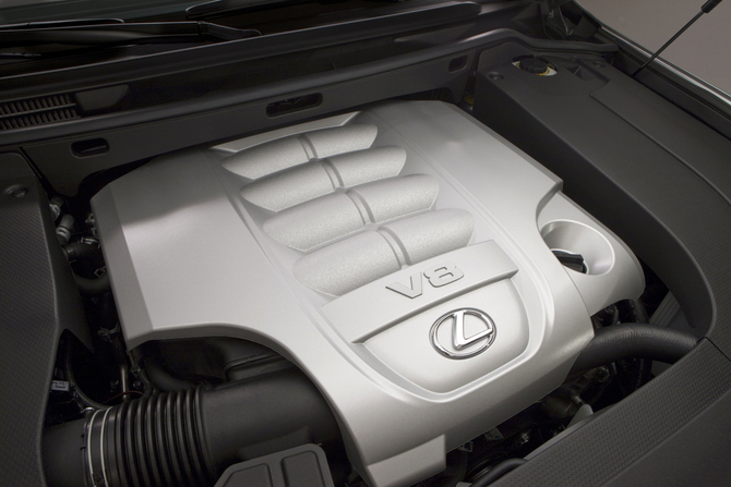 Lexus LX570 Gets New Lexus Nose and Extra Tech Lexus LX570 Gets New Lexus Nose and Extra Tech