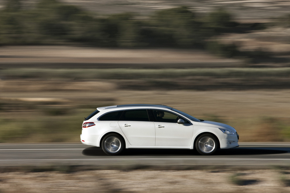 photo courtesy of Peugeot Peugeot 508 SW Active 20 HDi 140 CVM6