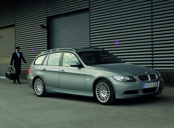 BMW 320d Touring Automatic BMW 320d Touring Automatic