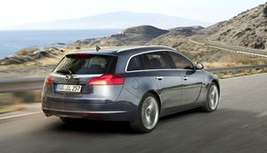 Opel Insignia Sports Tourer V6 2.8 Turbo Cosmo Adaptive 4x4
