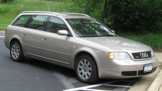 Audi A6 Avant 2.4 quattro Audi A6 Avant 2.4 quattro