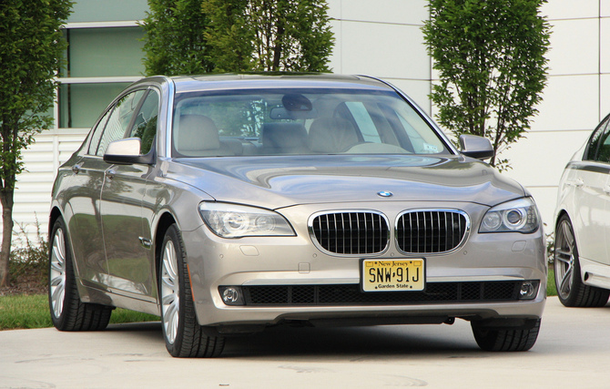 BMW 750i BMW 750i