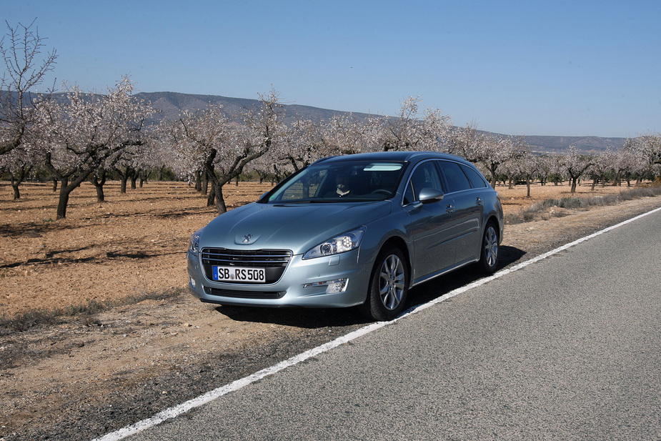 photo courtesy of Peugeot Peugeot 508 SW Allure 16 THP 156 AM6