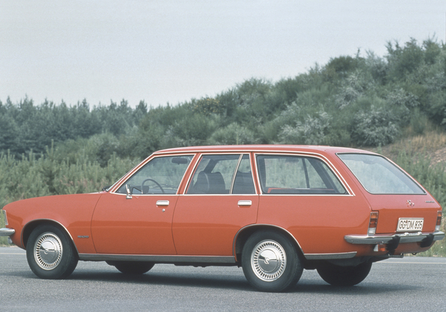 Opel Rekord D e Commodore B celebram 40 anos Opel Rekord D e Commodore B celebram 40 anos