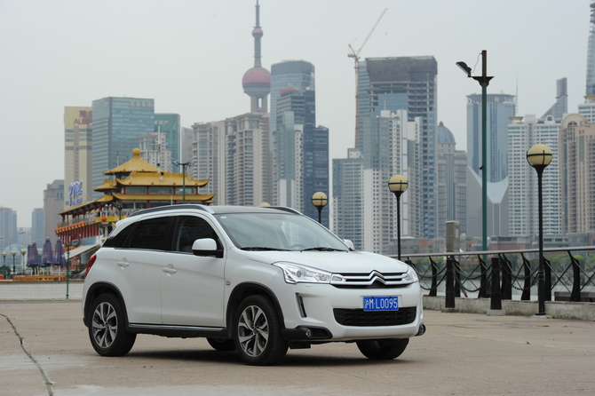 Citroën Citroen C4 Aircross 1.6 HDi AWD Citroën Citroen C4 Aircross 1.6 HDi AWD