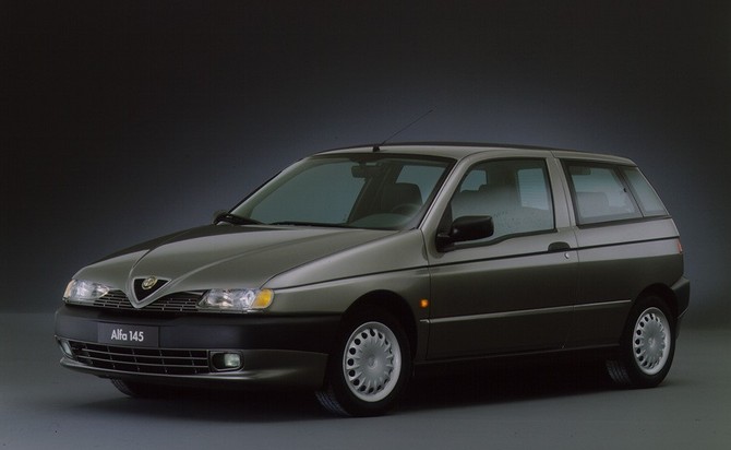 Alfa Romeo 145 Alfa Romeo 145