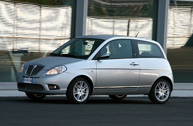 Lancia Ypsilon 1.3 JTD DFN Oro 75cv Lancia Ypsilon 1.3 JTD DFN Oro 75cv