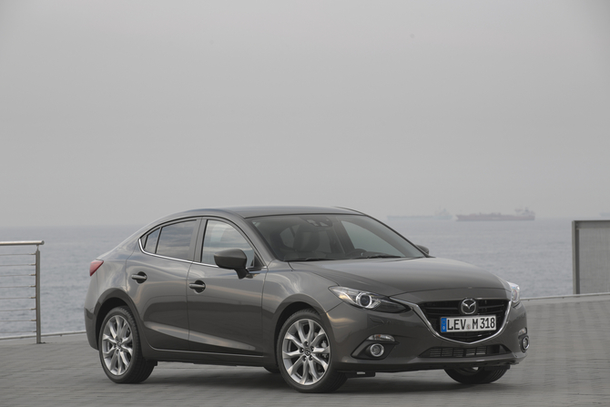 Mazda 3 CS 1.5 SKYACTIV-D Excellence HT Mazda 3 CS 1.5 SKYACTIV-D Excellence HT