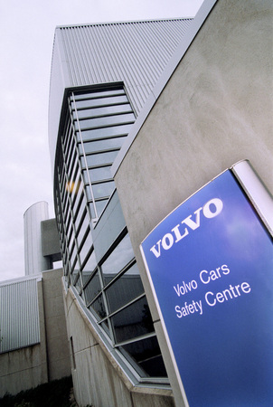 Volvo’s crash-test laboratory celebrates 10th anniversary Volvo’s crash-test laboratory celebrates 10th anniversary
