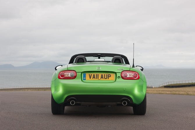 Mazda MX-5 Coupé Cabriolet 2.0i Sport Black Mazda MX-5 Coupé Cabriolet 2.0i Sport Black