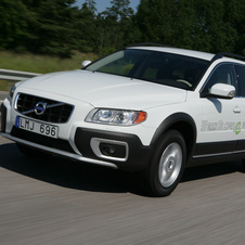 Volvo XC70 2.4D DRIVe Momentum Geartronic Volvo XC70 2.4D DRIVe Momentum Geartronic