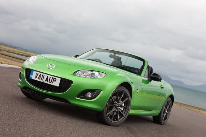 Mazda MX-5 Coupé Cabriolet 2.0i Sport Black Mazda MX-5 Coupé Cabriolet 2.0i Sport Black