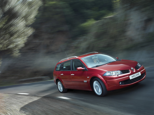 Renault Megane II Sport Tourer 16 16v share tell a friend