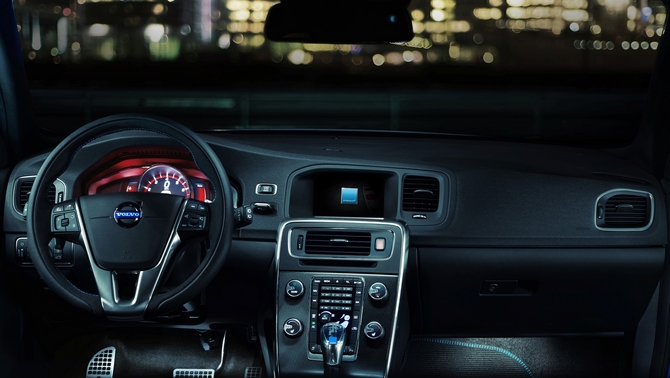 Weltpremiere für die neuen, limitierten Polestar Sportmodelle des Volvo S60 und Volvo V60 Weltpremiere für die neuen, limitierten Polestar Sportmodelle des Volvo S60 und Volvo V60