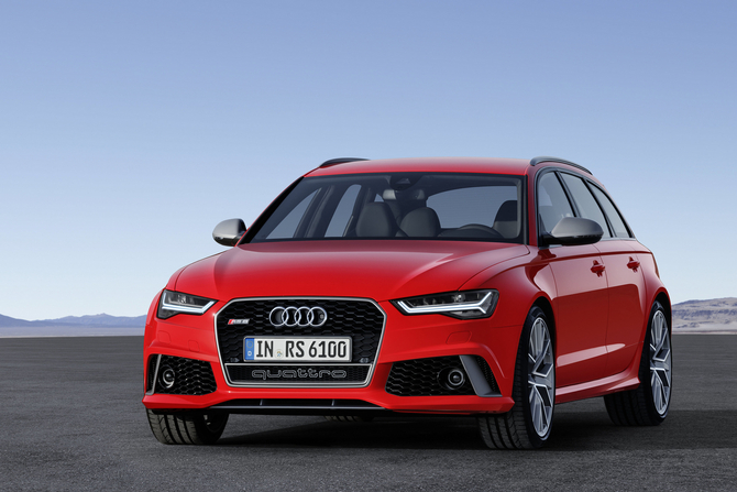 Audi RS6 Avant Plus 4.0 TFSI quattro S tronic Audi RS6 Avant Plus 4.0 TFSI quattro S tronic