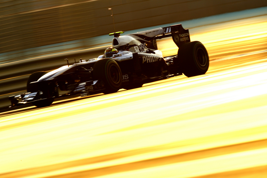 Williams an Mercedes GP to launch the new cars on February 1
