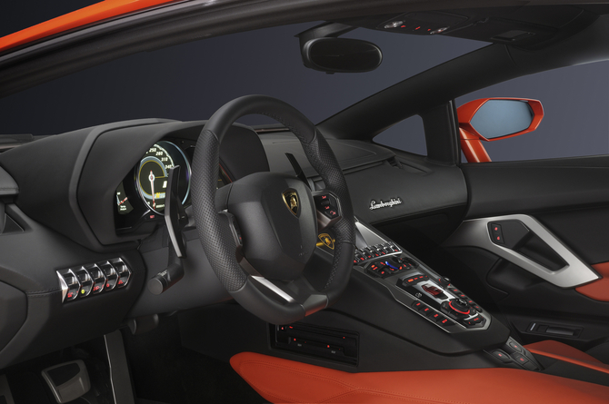 Lamborghini Aventador LP 700-4 Lamborghini Aventador LP 700-4