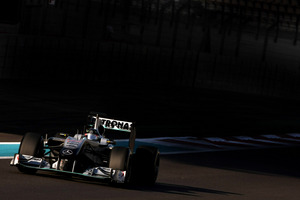 Williams an Mercedes GP to launch the new cars on February 1
