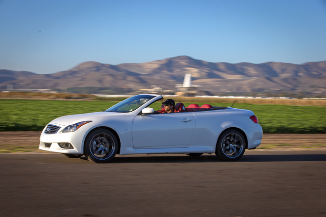 Infiniti Q60 IPL Convertible Infiniti Q60 IPL Convertible