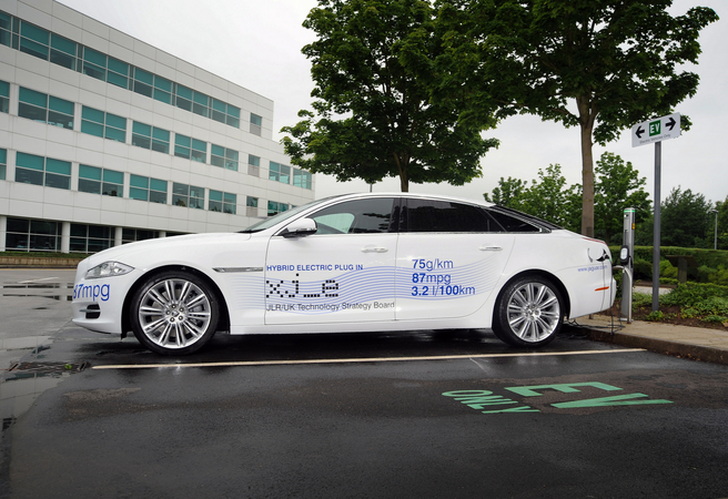 Despite 334ps, the car emits just 75g/km of CO2. Despite 334ps, the car emits just 75g/km of CO2.