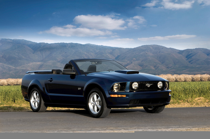 Ford Mustang GT Convertible Ford Mustang GT Convertible