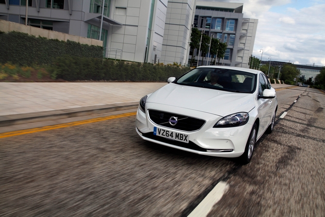 Volvo V40 D4 VED Summum Eco Volvo V40 D4 VED Summum Eco