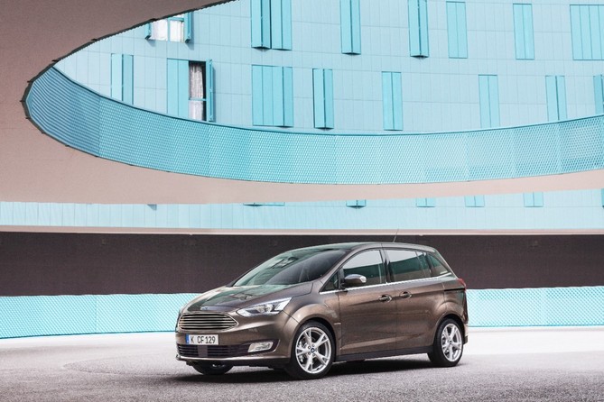 Ford Grand C-Max 1.5 EcoBoost Ford Grand C-Max 1.5 EcoBoost