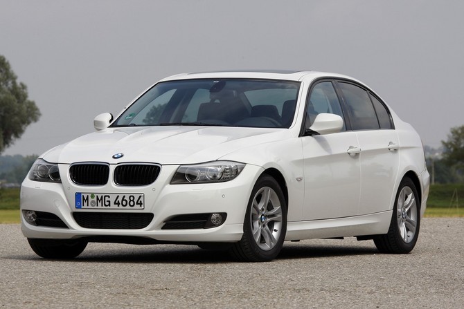 BMW 320d Navigation Auto (E90) LCI BMW 320d Navigation Auto (E90) LCI