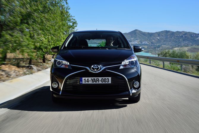 Toyota Yaris 1.0 VVT-i Comfort Toyota Yaris 1.0 VVT-i Comfort