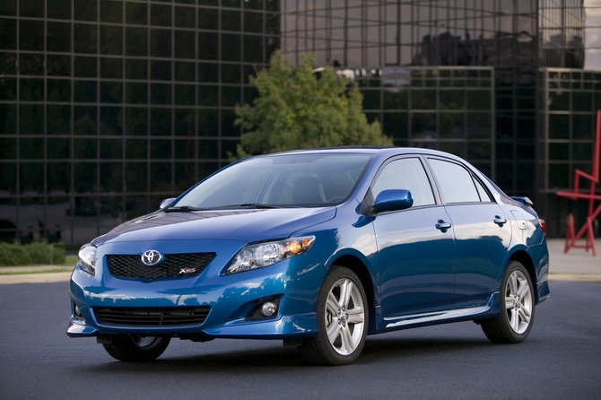 Toyota Corolla XRS 5-Spd MT Toyota Corolla XRS 5-Spd MT