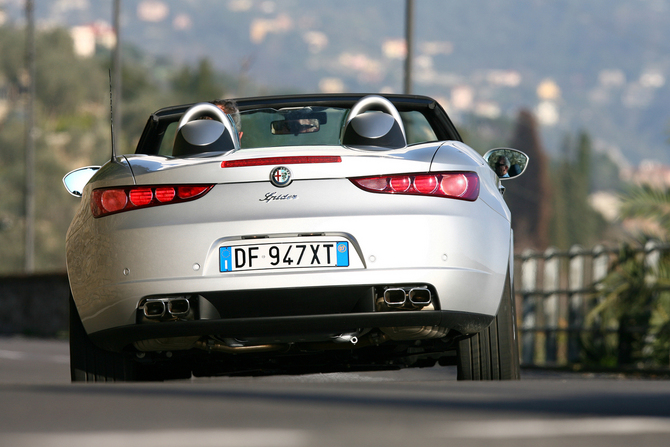 Alfa Romeo Spider 2.4 JTDm 210cv Alfa Romeo Spider 2.4 JTDm 210cv