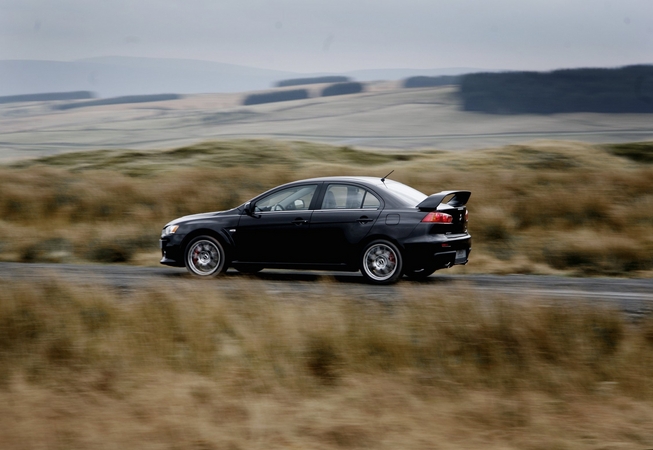 Mitsubishi Evo Saloon 2.0T FQ-330 GSR Mitsubishi Evo Saloon 2.0T FQ-330 GSR