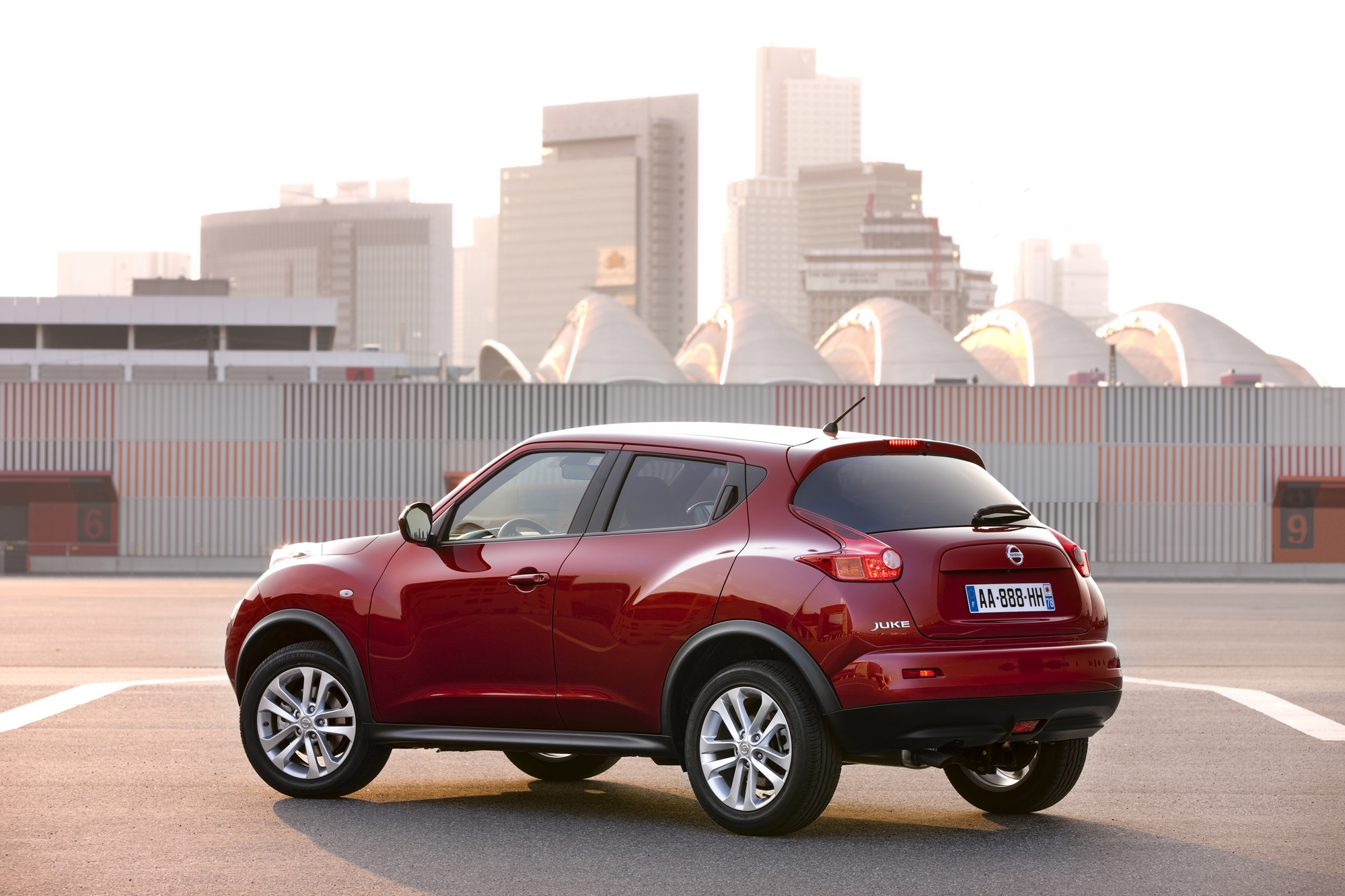 Nissan Juke 1.6 Turbo 4x2 Tekna Premium slideshow