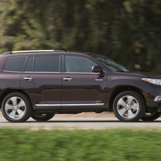 Toyota Highlander SE 4X2 Toyota Highlander SE 4X2