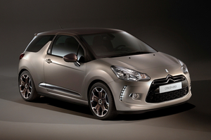 It is building 15 DS3 DS World Paris models