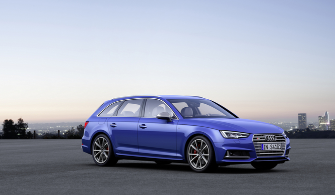 O novo S4 Avant tem agora 354cv e 500Nm de binário O novo S4 Avant tem agora 354cv e 500Nm de binário