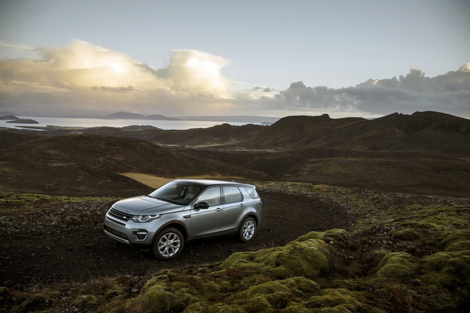Land Rover Discovery Sport 2.0 TD4 4x4 Pure Land Rover Discovery Sport 2.0 TD4 4x4 Pure
