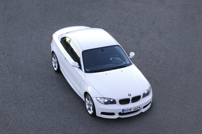 BMW 135i Coupé AT (E82) BMW 135i Coupé AT (E82)